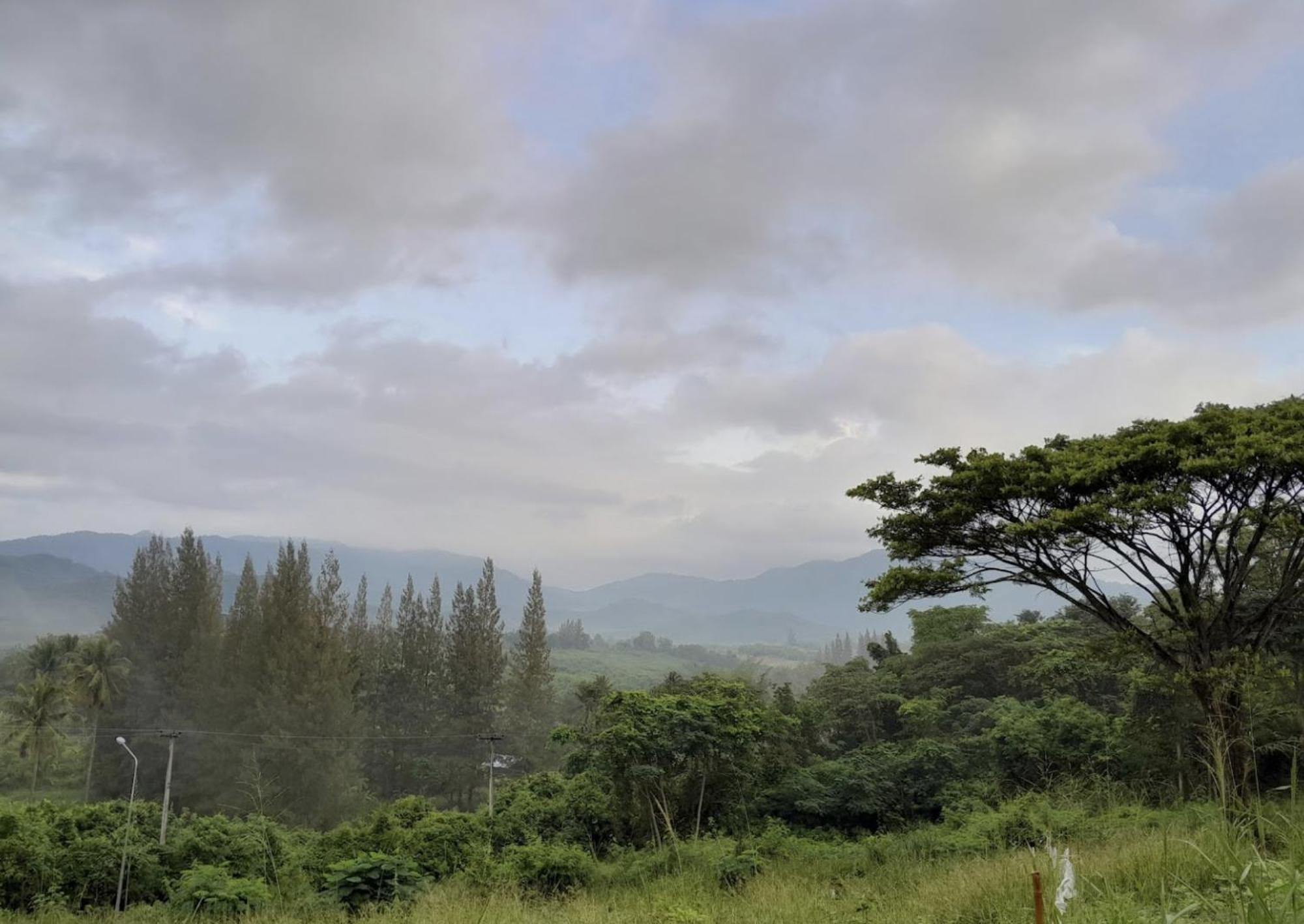 บ้านอิงเมยแคมป์ แก่งกระจาน Ban Phu Bon Exteriör bild