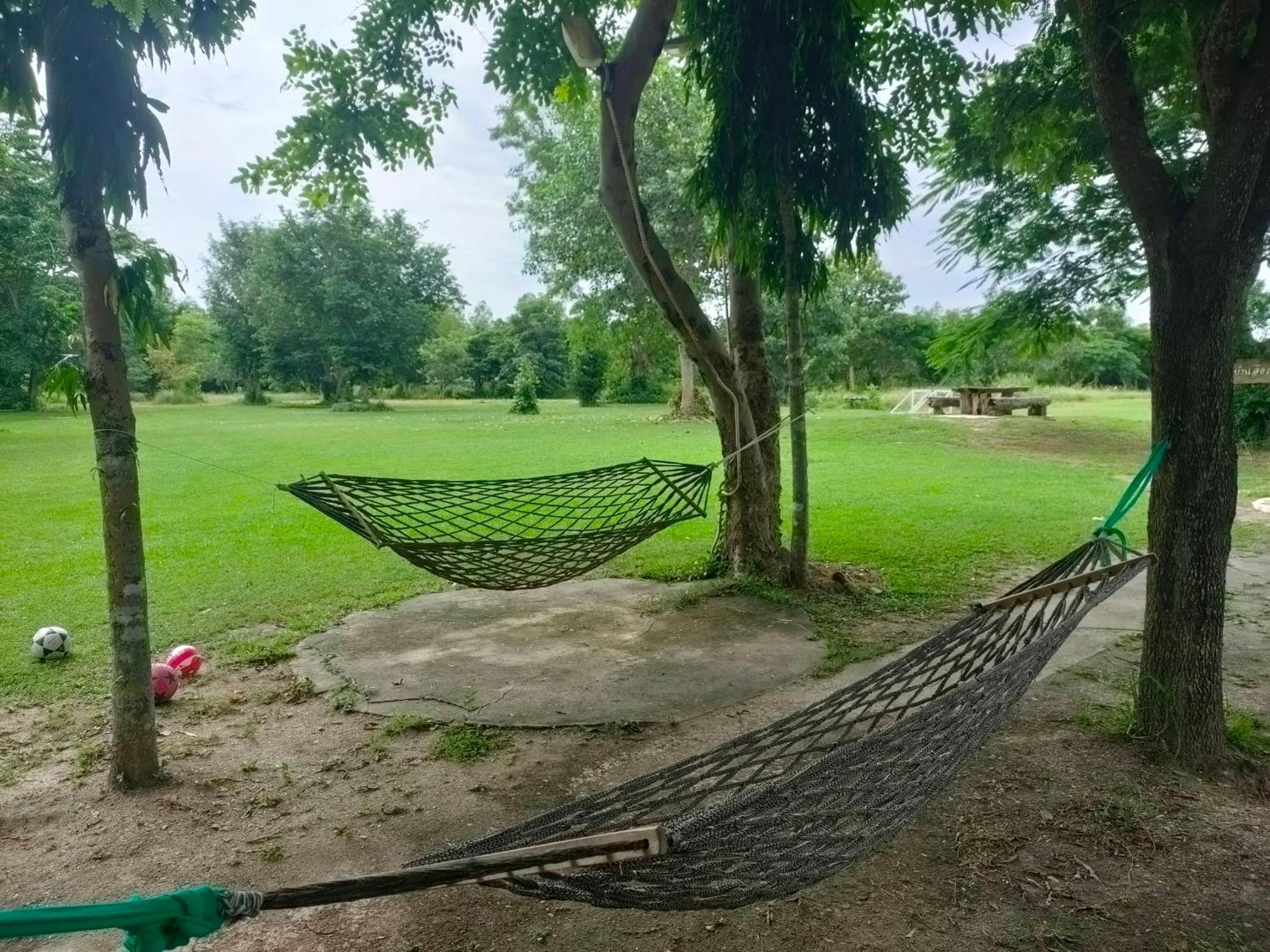 บ้านอิงเมยแคมป์ แก่งกระจาน Ban Phu Bon Exteriör bild